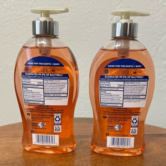 2 Pack - Softsoap Antibacterial Liquid Hand Soap, Crisp Clean Scent, 11.25 oz - Picture 3 of 3